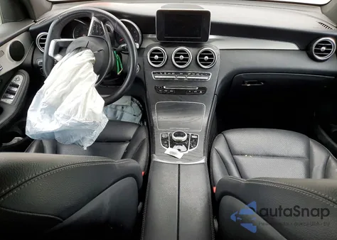 2019 Mercedes-Benz Glc 300 from USA, damaged, VIN WDC0G4JB1KV127553